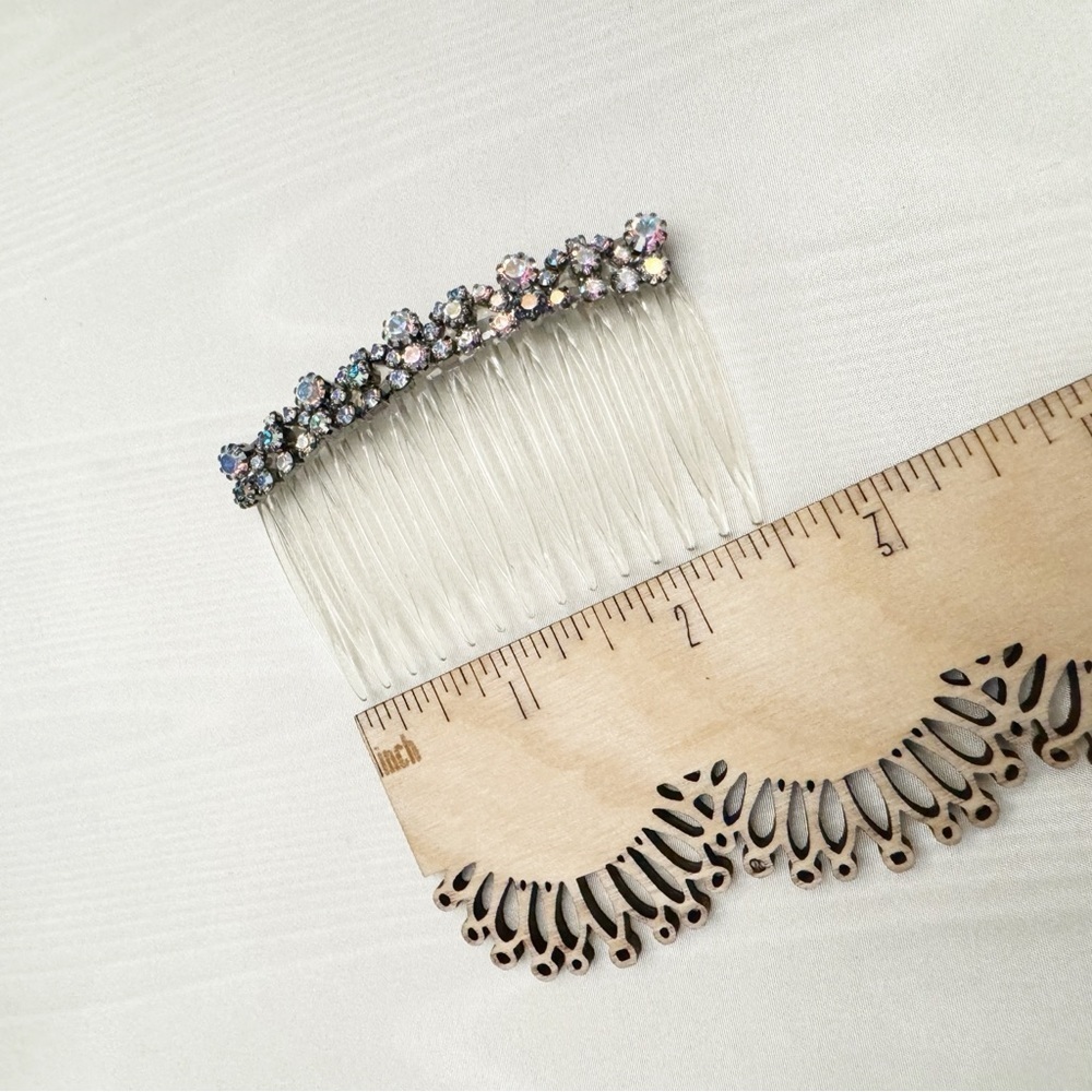 Vintage Aurora Borealis Crystal Rhinestone Side Hair Comb - Picture 6 of 7